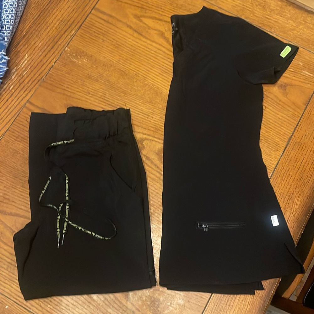 Activate scrub set
